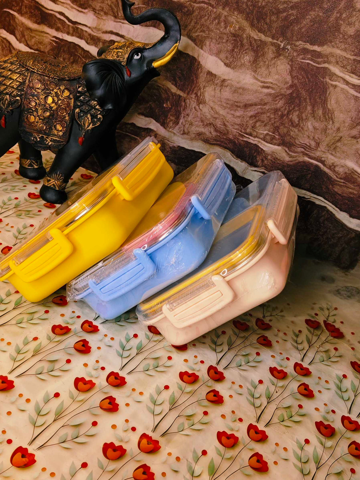3-Compartment lunchbox|Leakproof lunchbox|Insulated Stainless steel|1000ml|kiidzkornerz