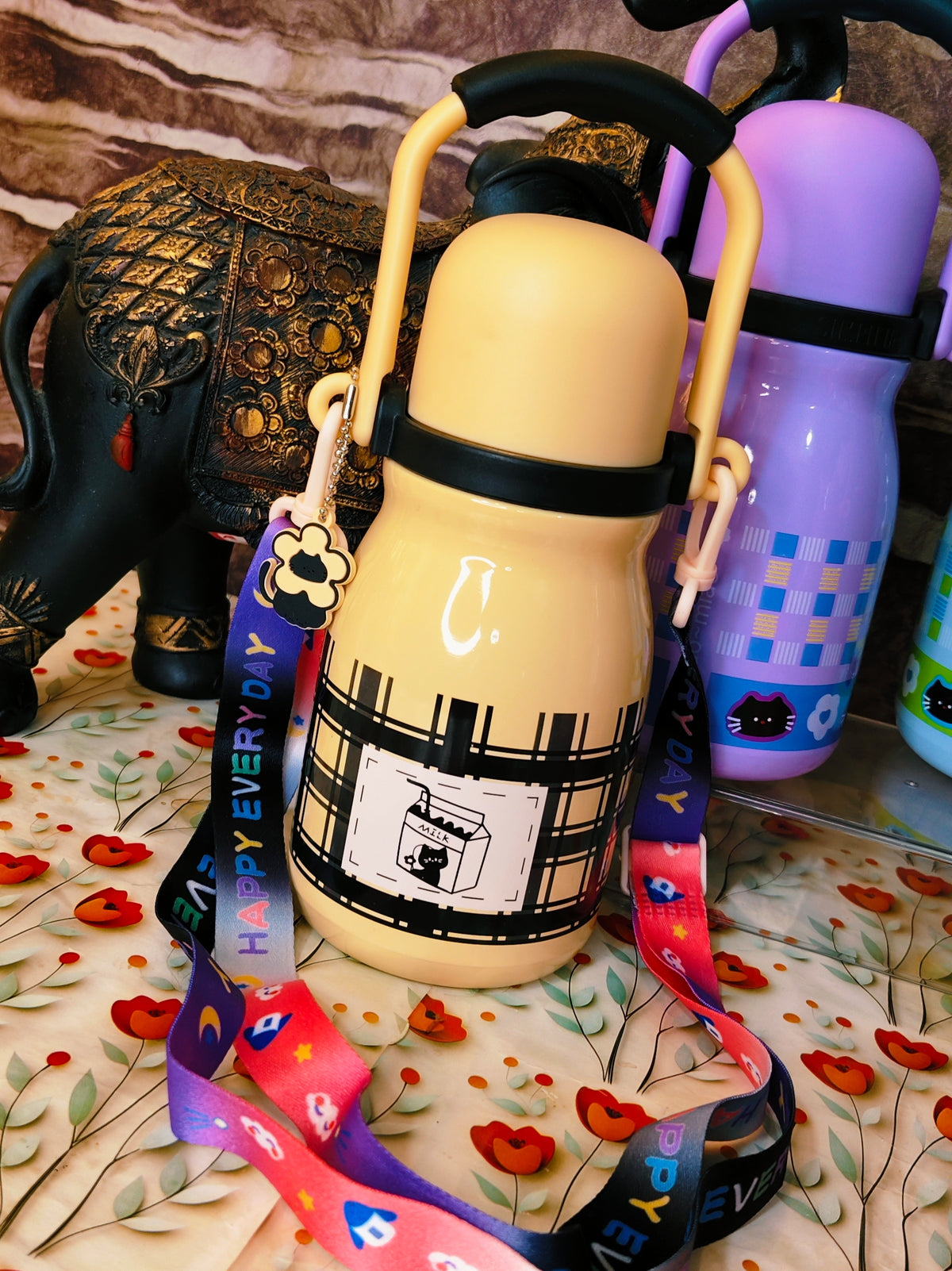 600ml flask|Insulated| Leakproof|With cup |Belt|Free charm| kiidzkornerz
