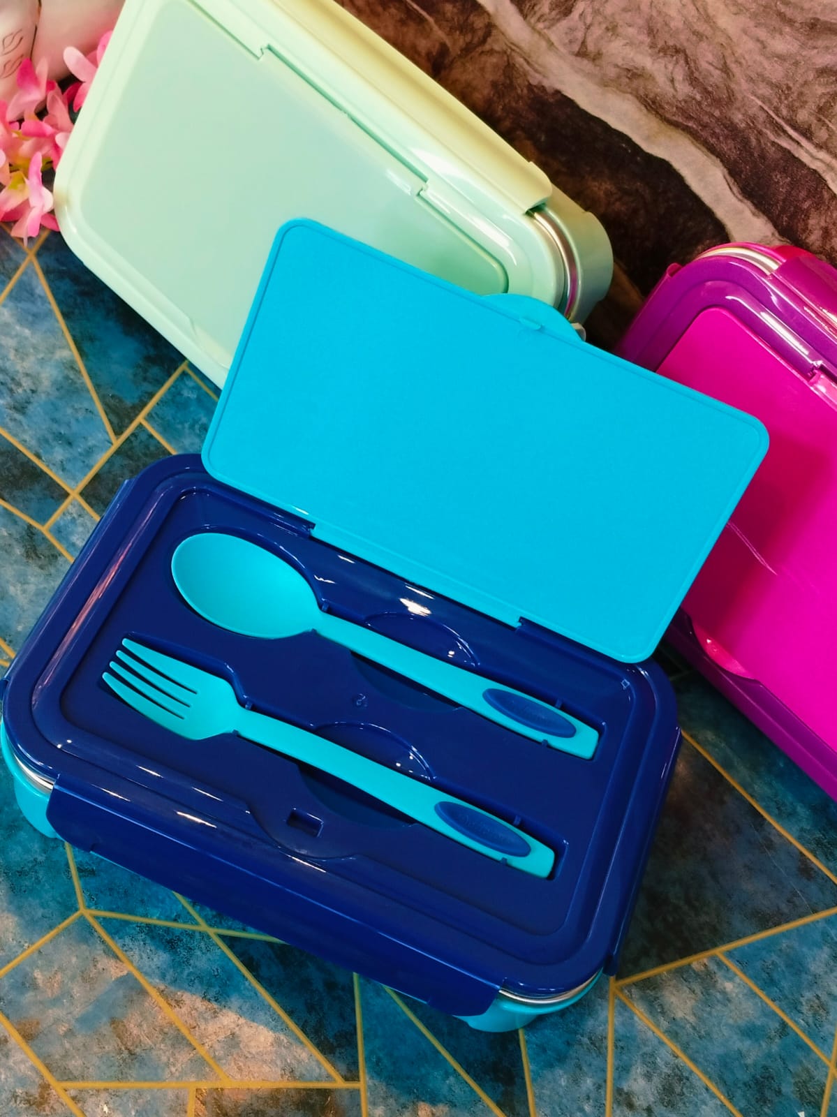 Stainless Steel lunchbox|Top Cutlery lid|Stainless steel|Spill proof|Insulated|Kiidzkornerz