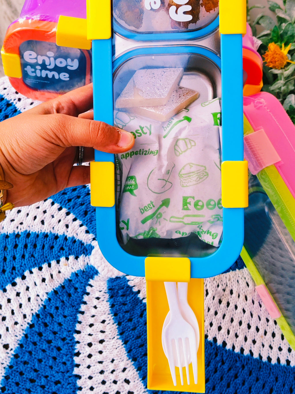 Feast Bento ✨|Insulated|Spill proof|2-Compartment|Trendy Bento|Unique Cutlery 🍴 section