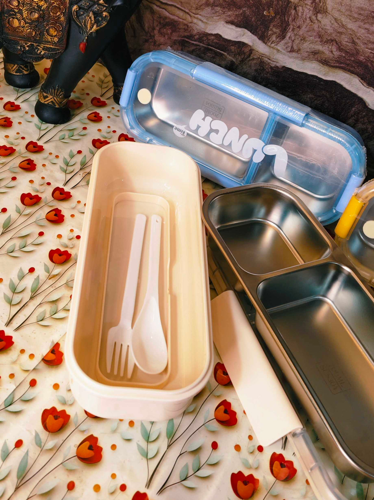 700ml Leakproof lunchbox|Insulated|Stainless steel|BPA free cutlery|SUS 304|kiidzkornerz