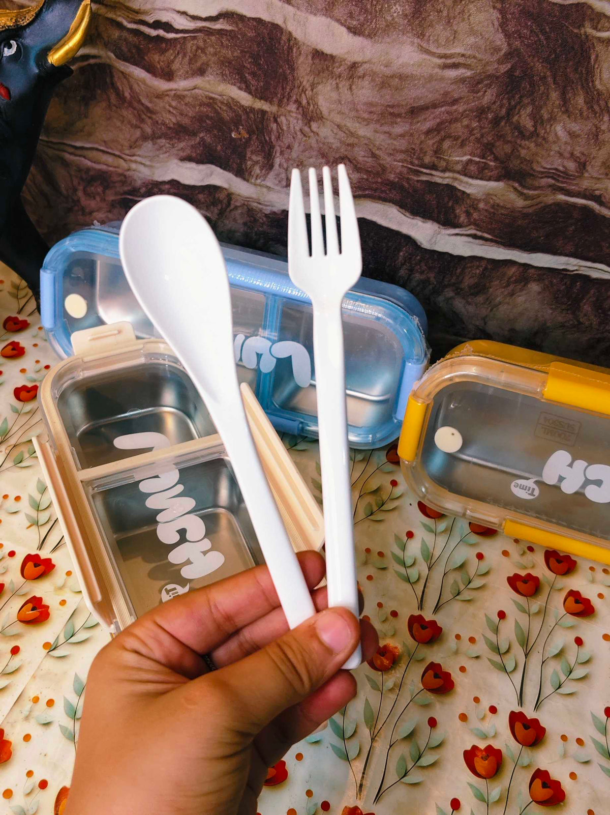 700ml Leakproof lunchbox|Insulated|Stainless steel|BPA free cutlery|SUS 304|kiidzkornerz