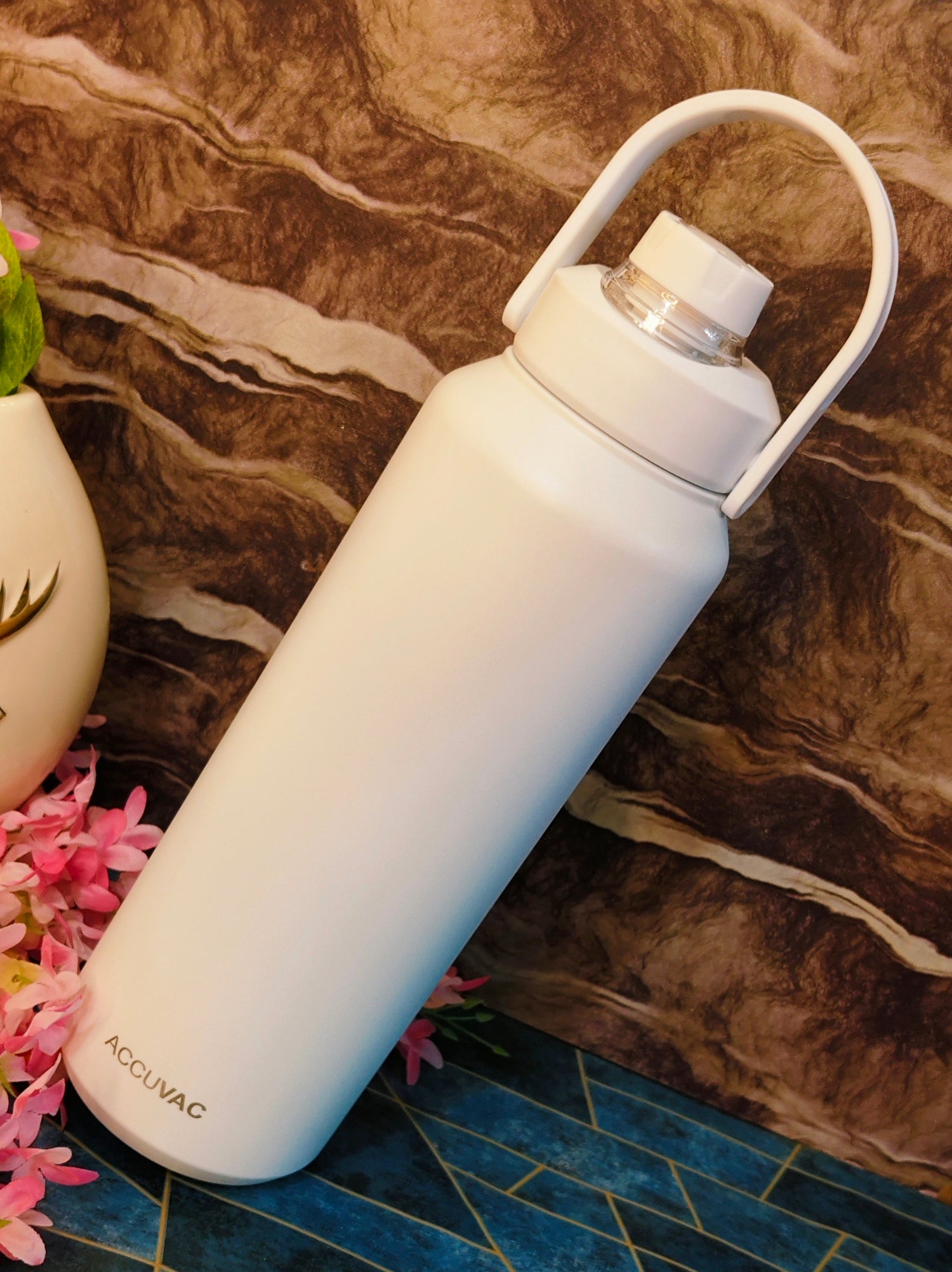 1700Ml Bottles| Sipper Bottles|1.7L|Insulated|Spillproof|With Handle|Kiidzkornerz