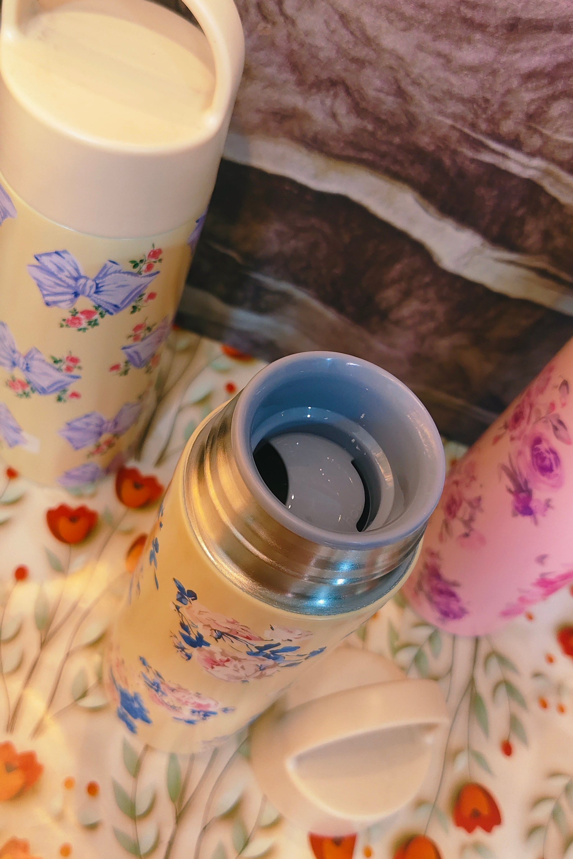320ml Floral 🌸 Bottles|Insulated|Spillproof|Imported|kiidzkornerz