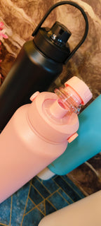 1700Ml Bottles| Sipper Bottles|1.7L|Insulated|Spillproof|With Handle|Kiidzkornerz