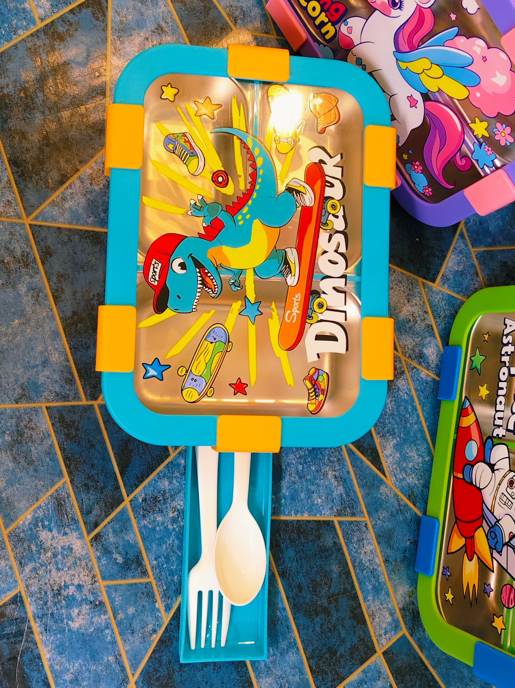 Leak Proof Bento Kids ✨|Insulated Stainless steel|Spill Proof Design|3-Compartment