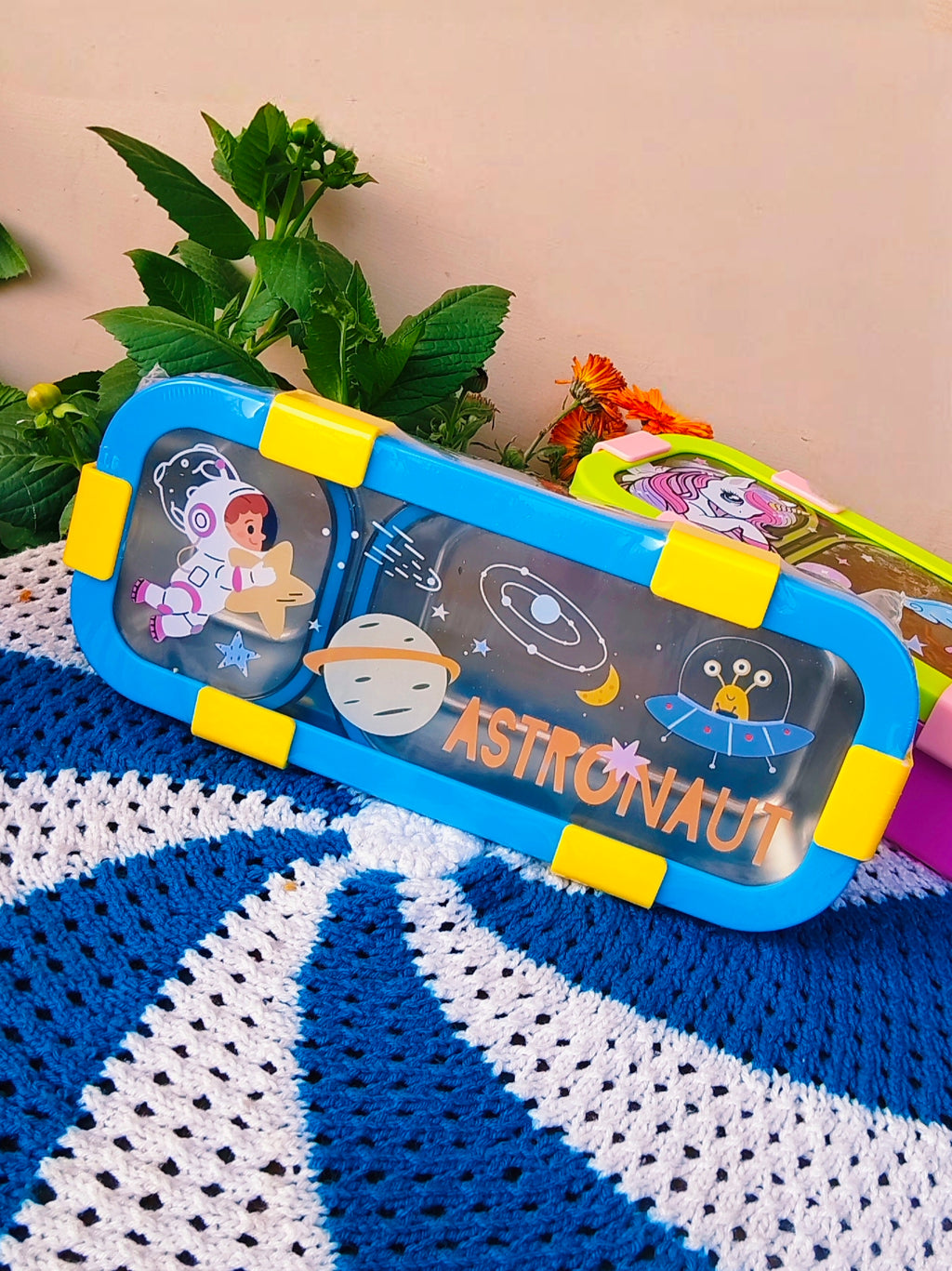 Feast Bento Kids✨|Insulated|Spill proof|2-Compartment|Unique Cutlery 🍴 section