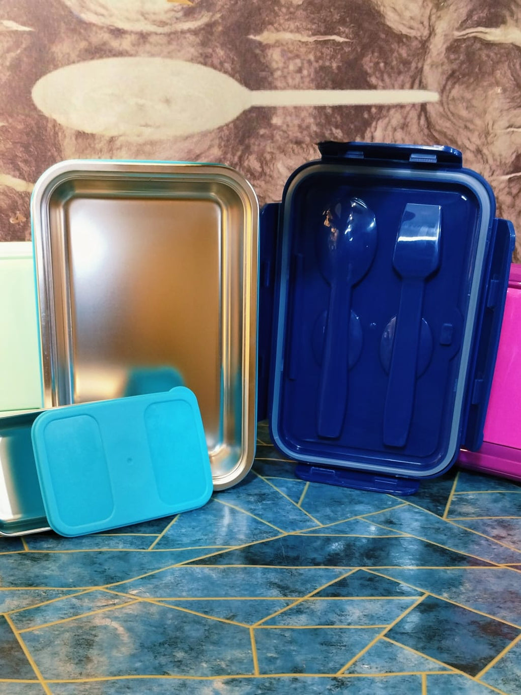 Stainless Steel lunchbox|Top Cutlery lid|Stainless steel|Spill proof|Insulated|Kiidzkornerz