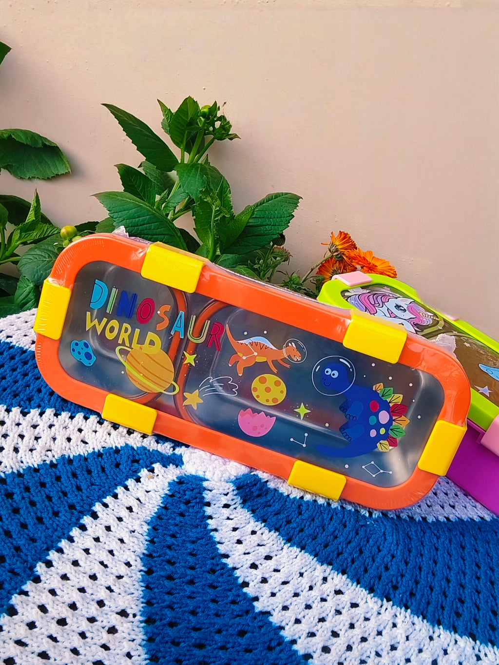 Feast Bento Kids✨|Insulated|Spill proof|2-Compartment|Unique Cutlery 🍴 section