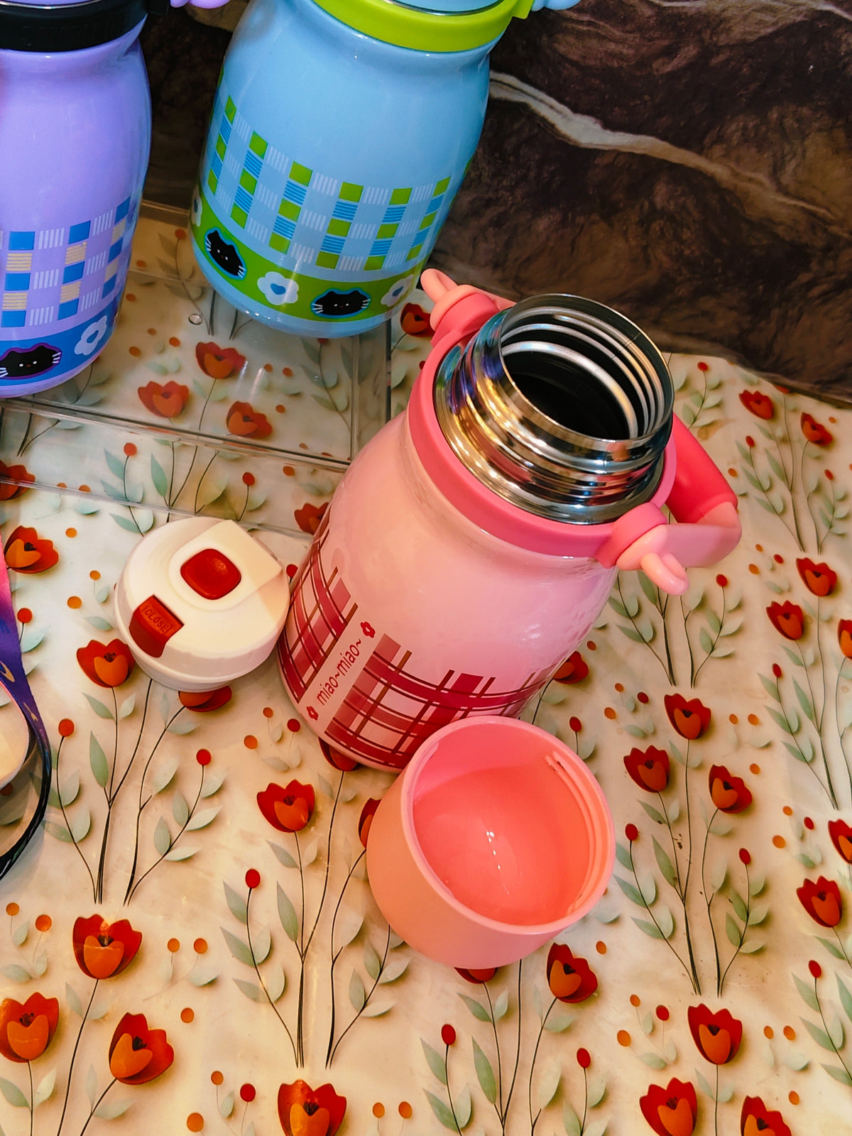 600ml flask|Insulated| Leakproof|With cup |Belt|Free charm| kiidzkornerz
